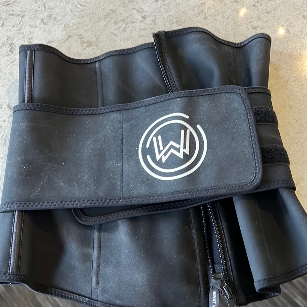 Top selling waist trainer. Black XL